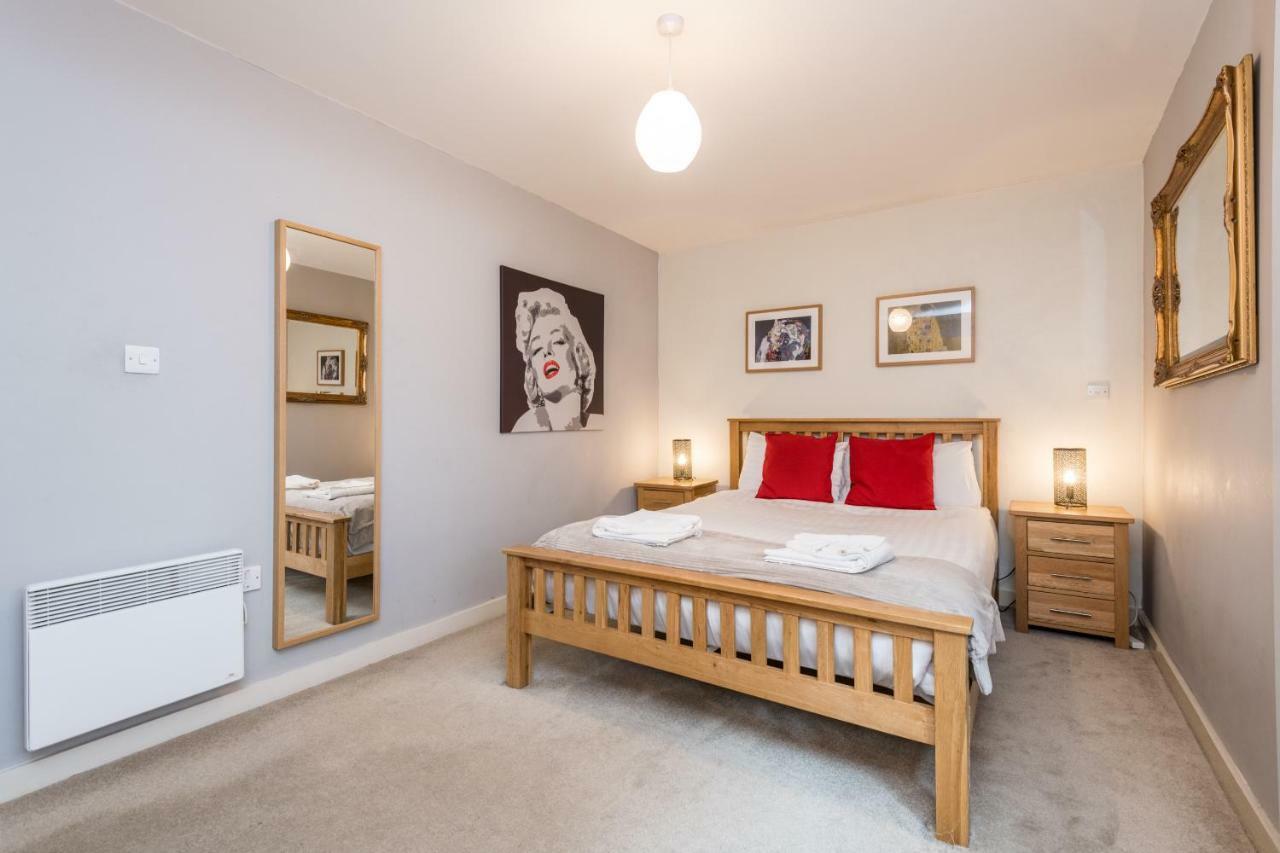 Host & - York Place Apartamento